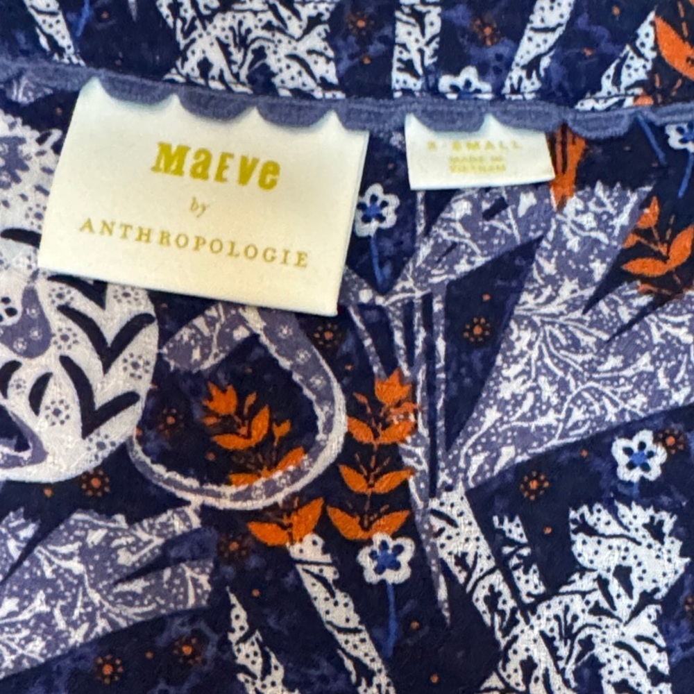 ANTHROPOLOGIE Maeve Cathy Pleated Blue Jungle Top - Picture 3 of 4